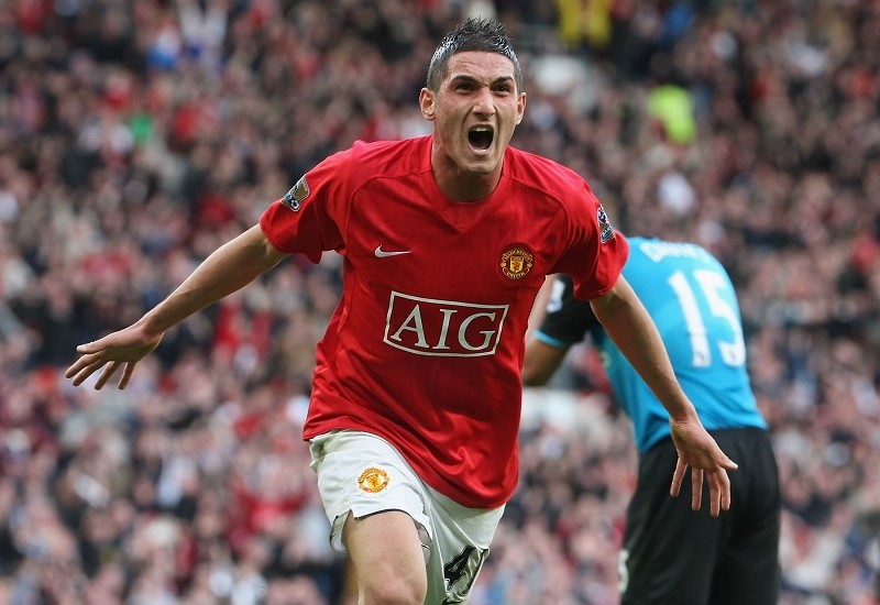 MANCHESTER, ENGLAND - APRIL 5: Federico Macheda of Manchester United celebrates scoring their third goal during the Barclays Premier League match between Manchester United and Aston Villa at Old Trafford on April 5 2009, in Manchester, England. (Photo by Matthew Peters/Manchester United via Getty Images)